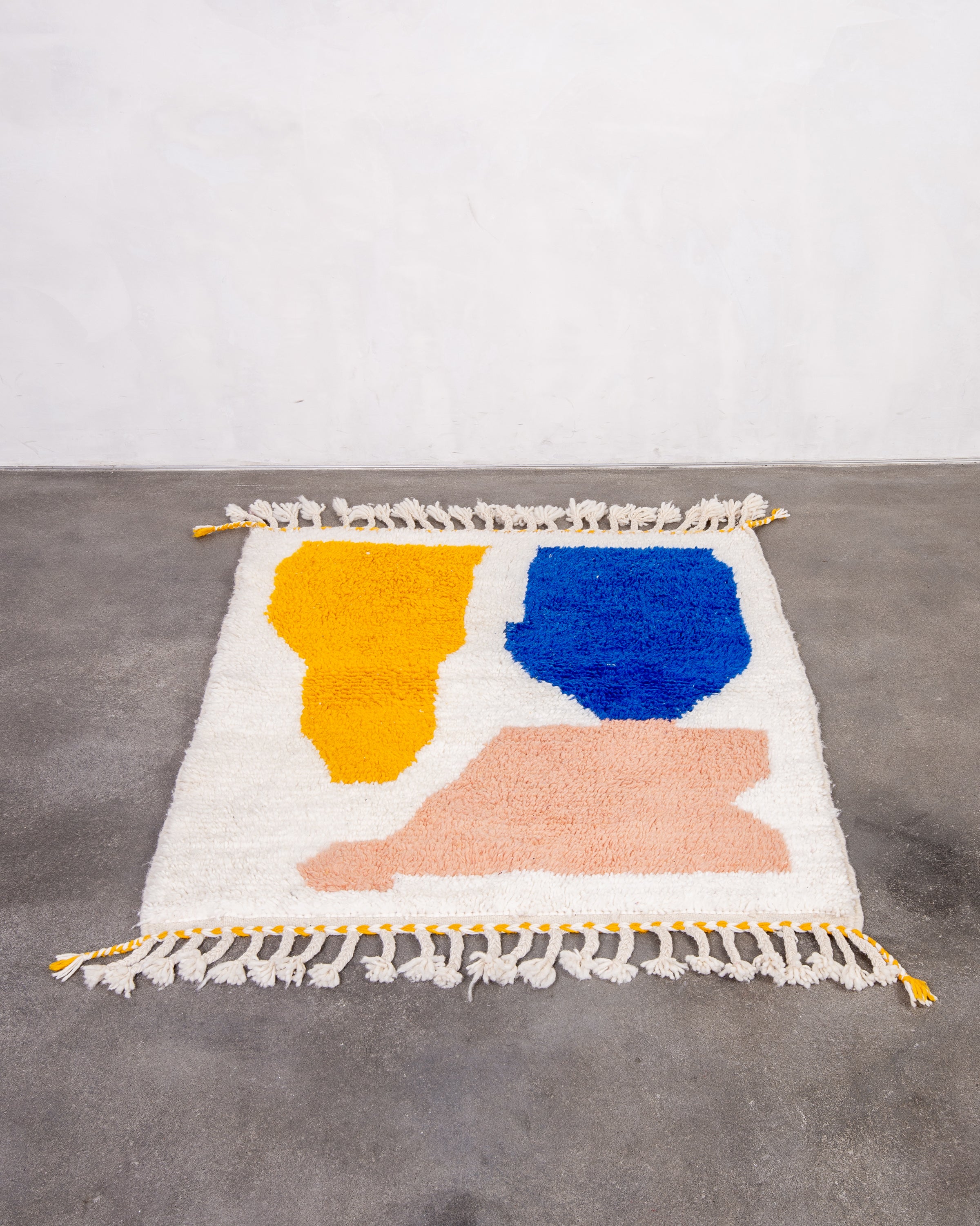 Modern designer handcrafted Berber rug from morocco Beniourain with beautiful colors and patterns